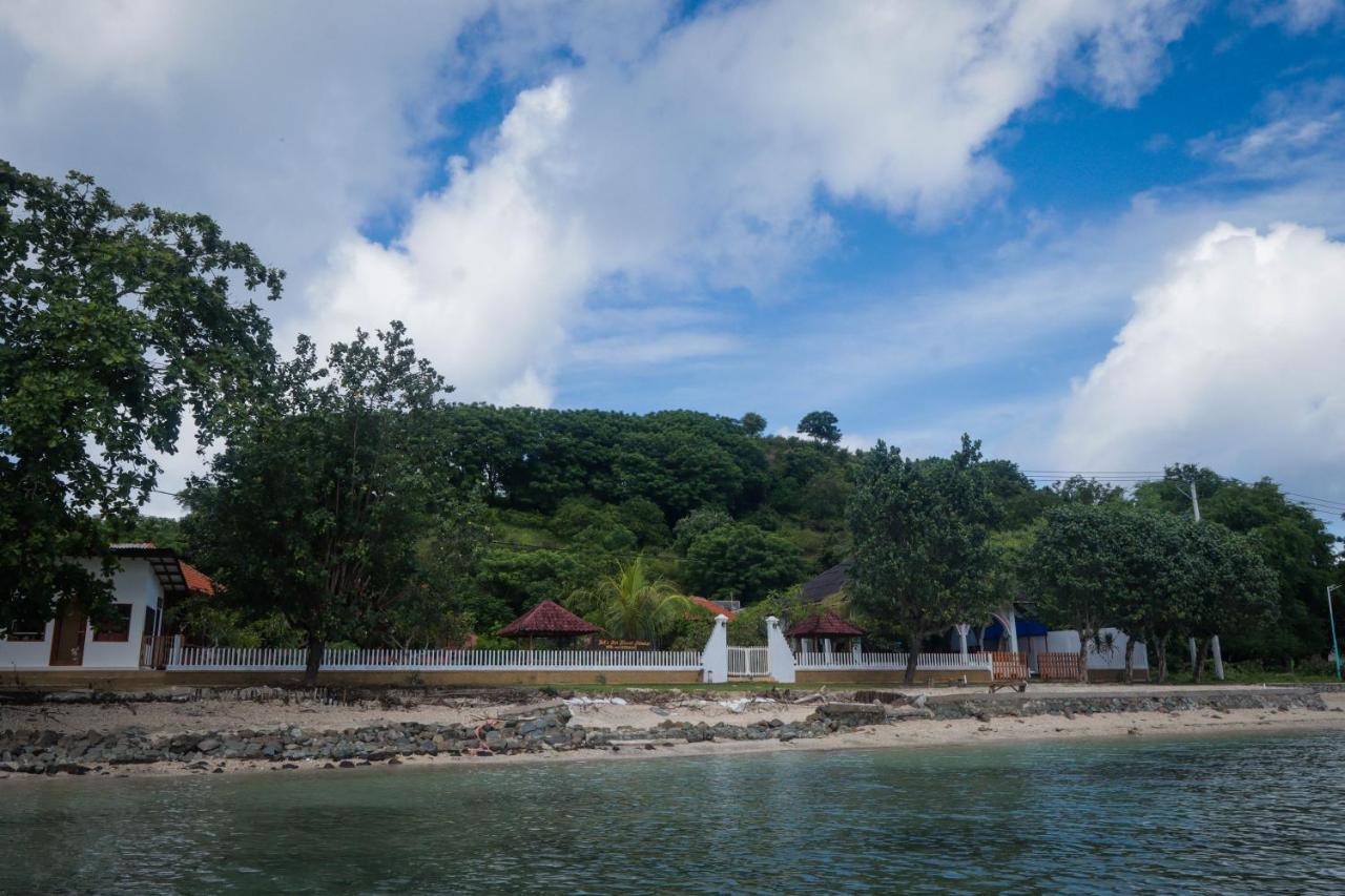 Yut'S Inn Flower Paradise Gili Gede Dış mekan fotoğraf