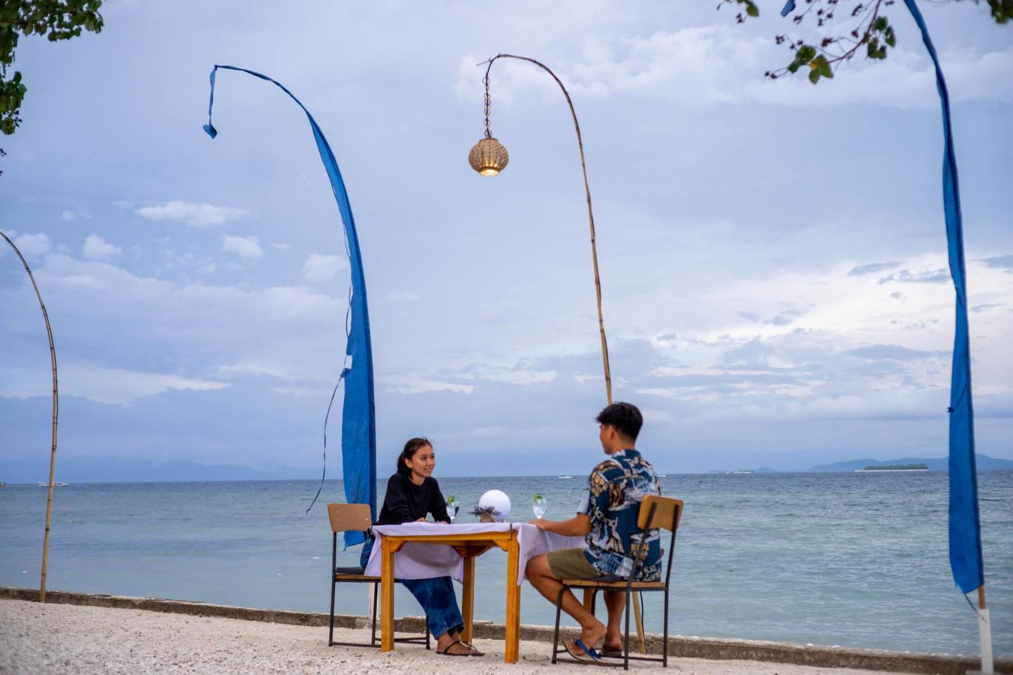 Yut'S Inn Flower Paradise Gili Gede Dış mekan fotoğraf