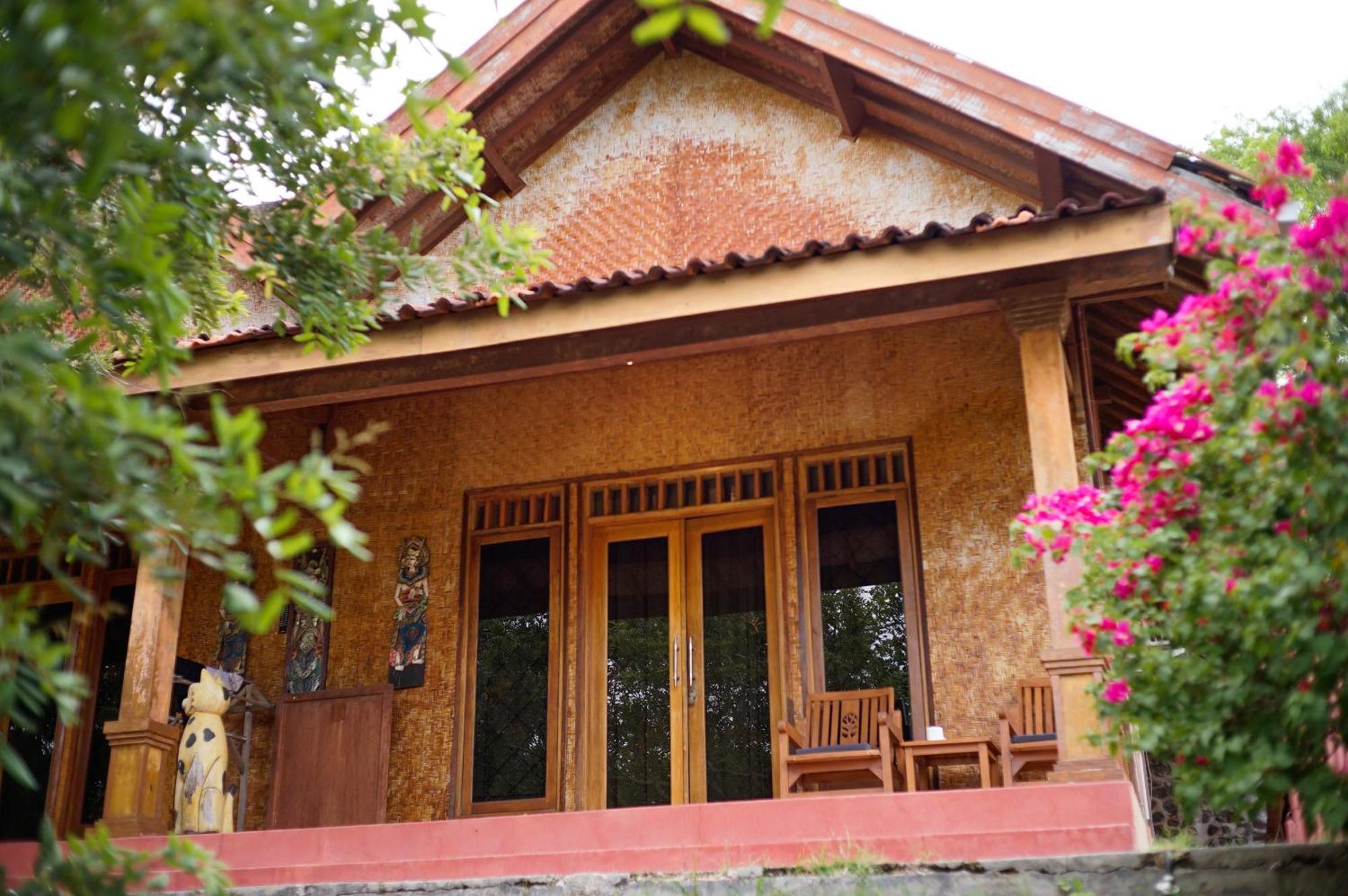 Yut'S Inn Flower Paradise Gili Gede Dış mekan fotoğraf