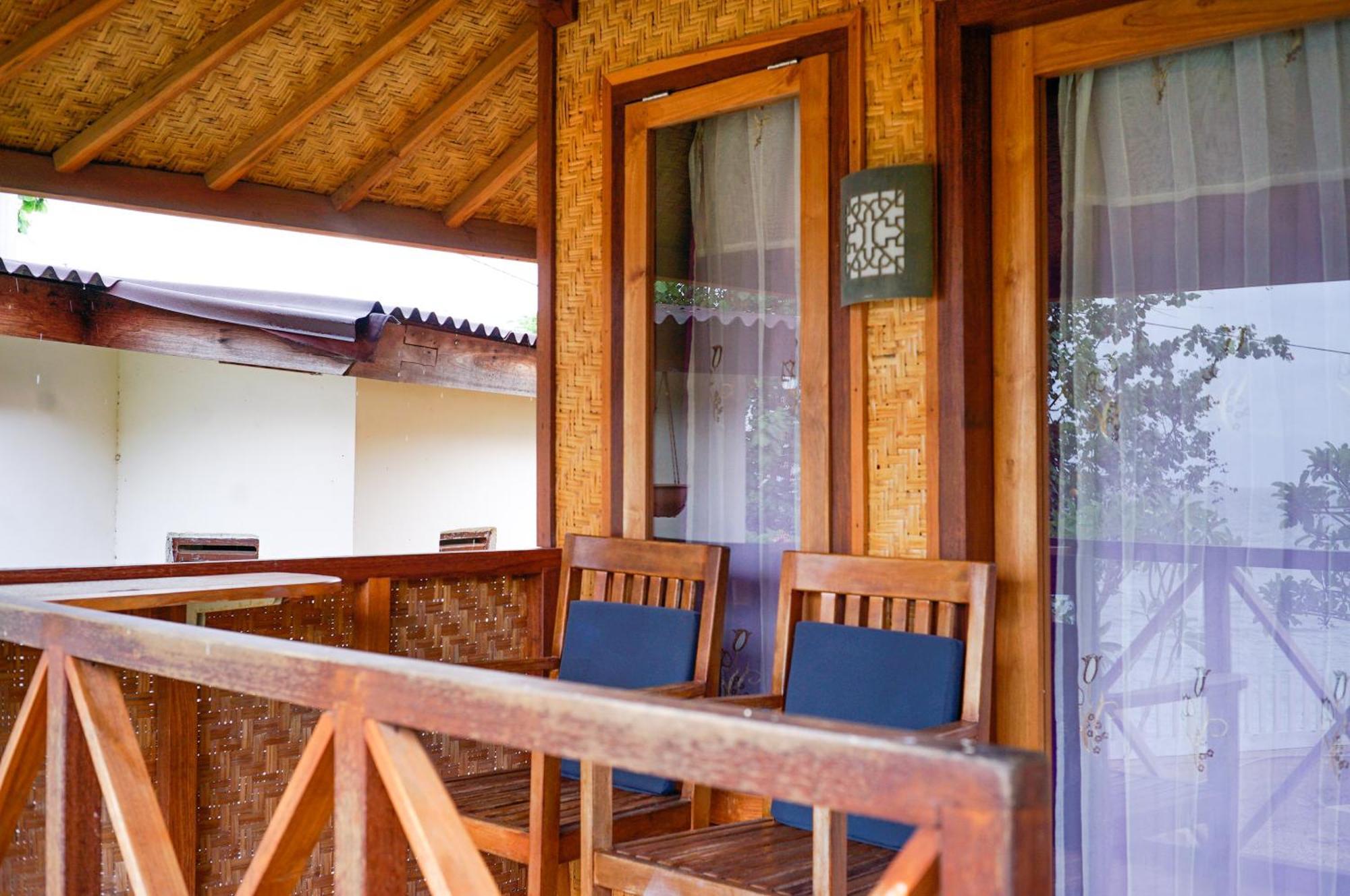 Yut'S Inn Flower Paradise Gili Gede Dış mekan fotoğraf
